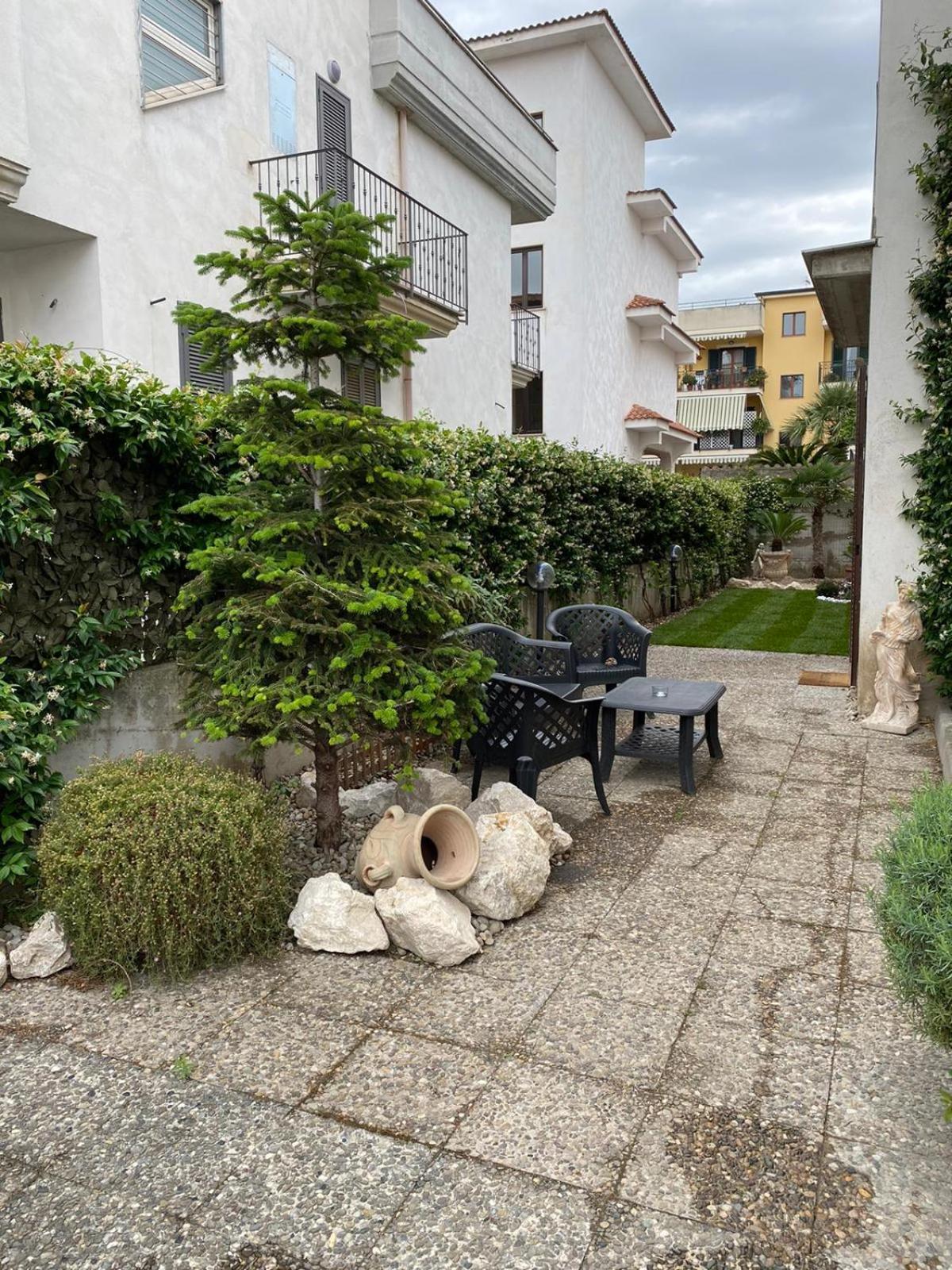 Villa Nancy Affittacamere 놀라 외부 사진